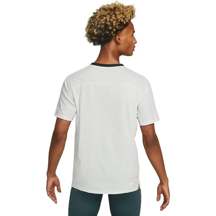 Dri-FIT Trail Solar Chase T-shirt